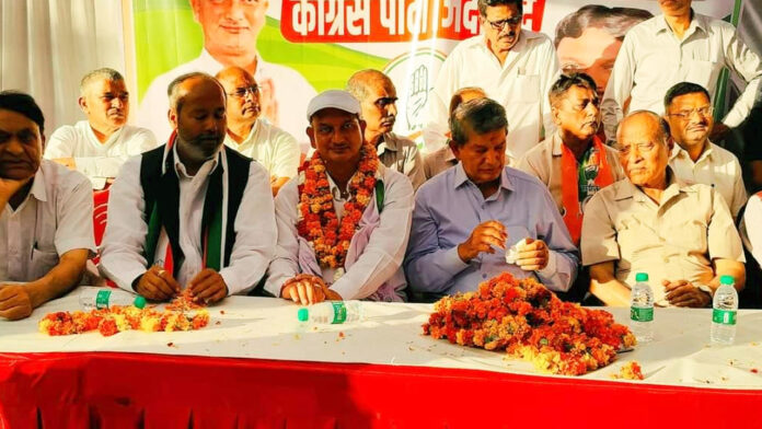 भाजपा देश में अराजक माहौल पैदा करने का प्रयास कर रही : हरीश रावत भाजपा देश में अराजक माहौल पैदा करने का प्रयास कर रही : हरीश रावत