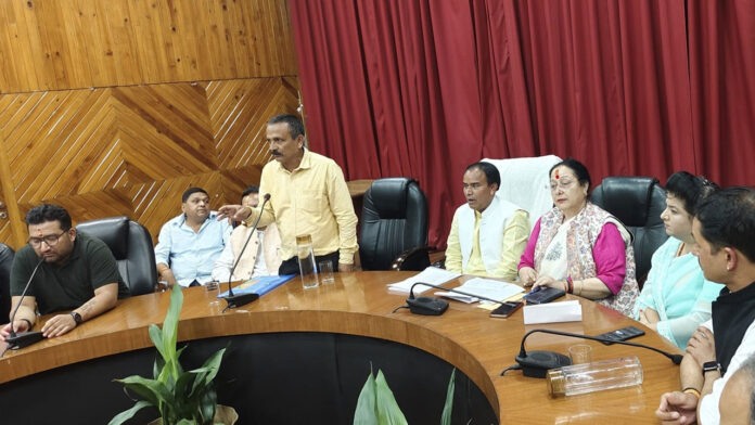 उत्तराखंड में जल्द बनेगा मेडिकल बोर्ड उत्तराखंड में जल्द बनेगा मेडिकल बोर्ड