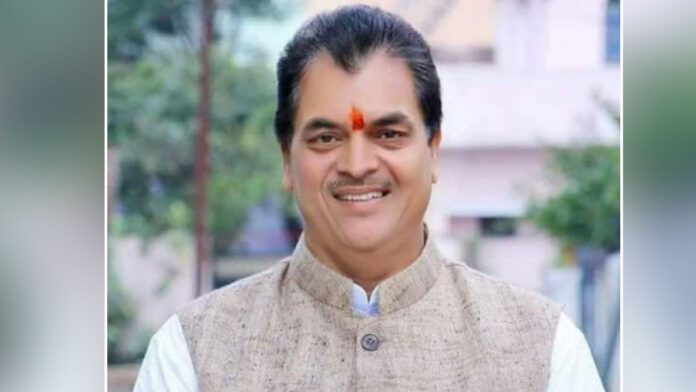 अब राज्य में अंत्योदय परिवारों को 2027 तक मिलेंगे निशुल्क तीन गैस सिलेंडर : अग्रवाल अब राज्य में अंत्योदय परिवारों को 2027 तक मिलेंगे निशुल्क तीन गैस सिलेंडर : अग्रवाल