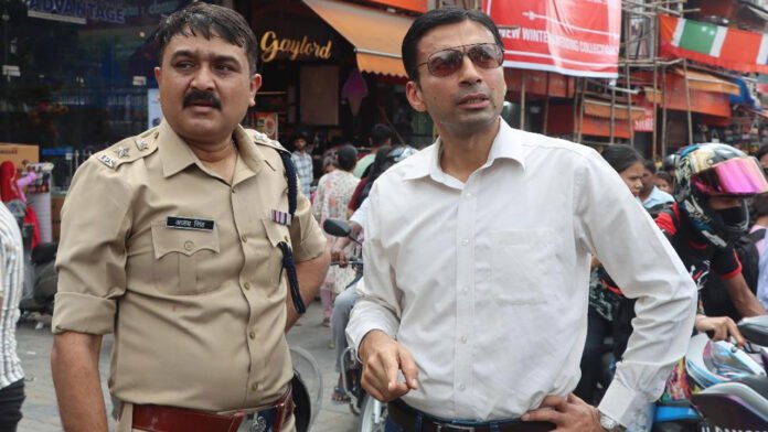 शहर में जनमानस को सुगम सुविधा मुहैया कराना पहली प्राथमिकता : डीएम शहर में जनमानस को सुगम सुविधा मुहैया कराना पहली प्राथमिकता : डीएम