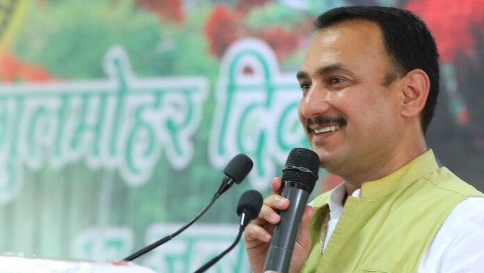 हल्द्वानी में कांग्रेस ने ललित जोशी को मेयर प्रत्याशी घोषित किया हल्द्वानी में कांग्रेस ने ललित जोशी को मेयर प्रत्याशी घोषित किया