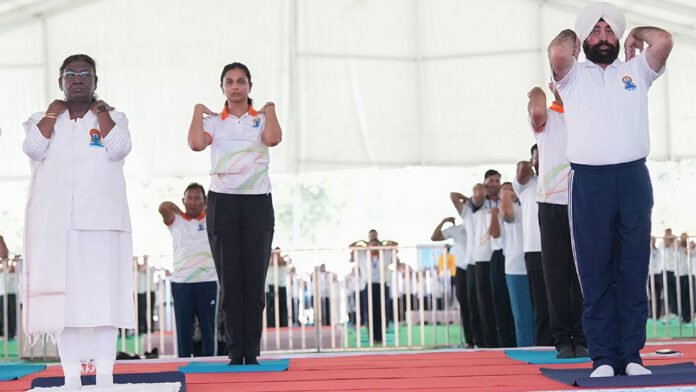 उत्तराखंड भारत के योग, चेतना और विरासत का केंद्रः राष्ट्रपति