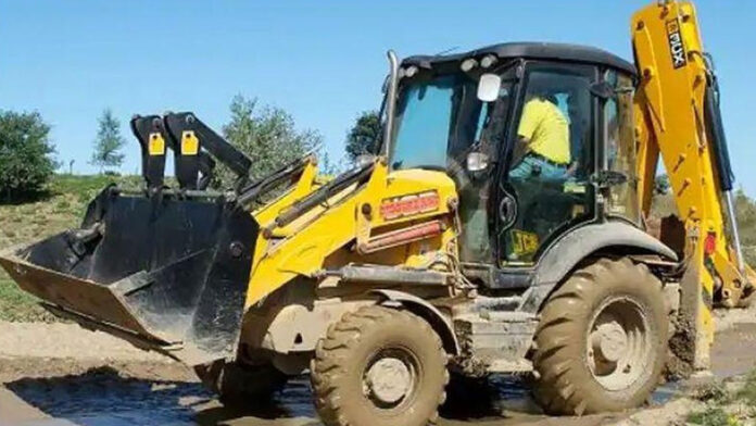 प्रेमनगर में मजार पर चला बुलडोजर प्रेमनगर में मजार पर चला बुलडोजर