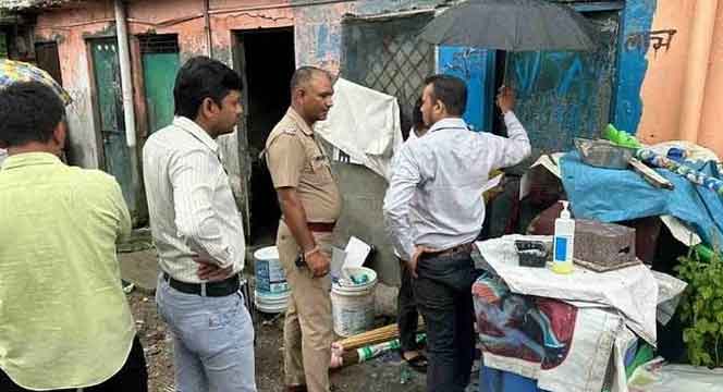 घर में गैस सिलेंडर के फटने से पांच लोग झुलसे