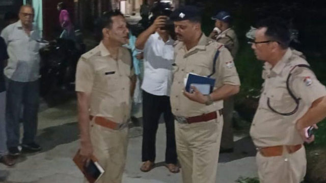 पड़ोसी ने की पड़ोसी की हत्या, आरोपी फरार पड़ोसी ने की पड़ोसी की हत्या, आरोपी फरार