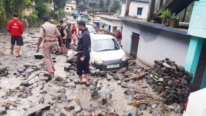 उत्तराकाशी के धराली के बाद अब चमोली के थराली में आपदा उत्तराकाशी के धराली के बाद अब चमोली के थराली में आपदा