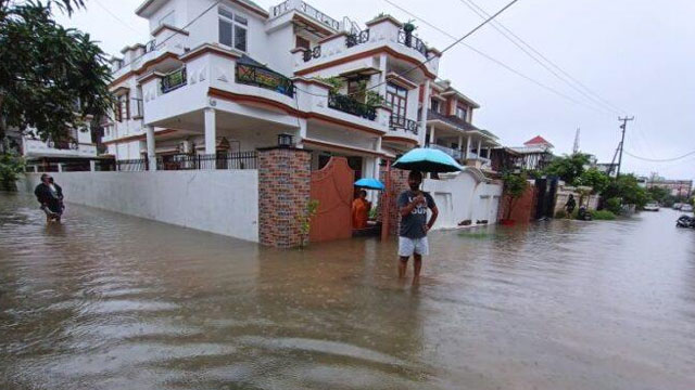 उत्तराखंड में जल प्रलय, उफान पर बह रहे गाड़ गदेरे