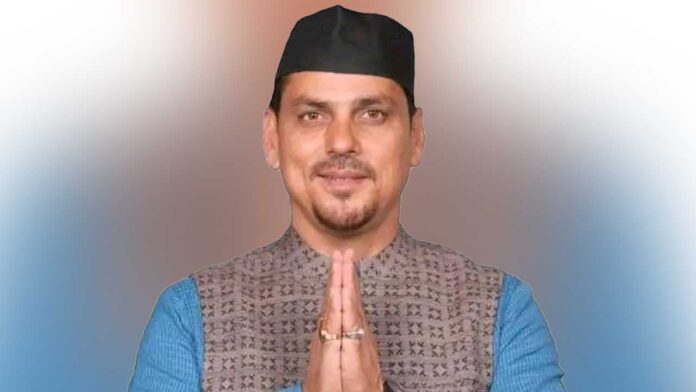 कांग्रेस प्रत्याशी के पति पर गैर-जमानती वारंट, होटल पर छापेमारी कांग्रेस प्रत्याशी के पति पर गैर-जमानती वारंट, होटल पर छापेमारी