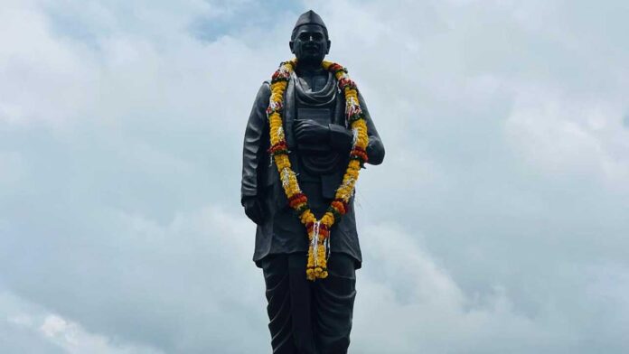 माखनलालजी का समाचारपत्र ‘कर्मवीर’ बना अनूठा शिलालेख