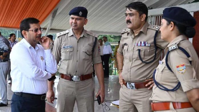 स्वतंत्रता दिवस परेड की फुल ड्रेस रिहर्सल का एसएसपी ने किया निरीक्षण