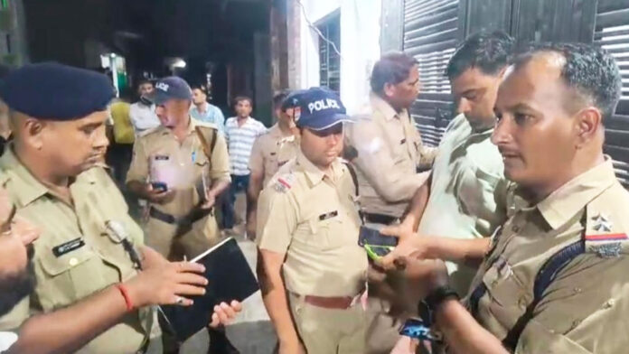 नवविवाहिता की हत्या, पति फरार