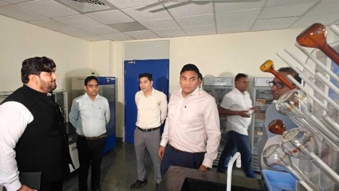 नकली दवाओं और ड्रग्स पर लापरवाही बर्दाश्त नहीं : स्वास्थ्य सचिव