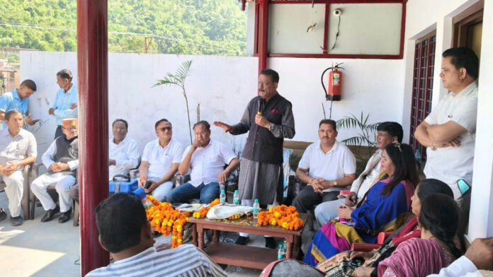 जहां-जहां भाजपा की सरकारें, वहीं हो रहे पेपर लीक : राठौर