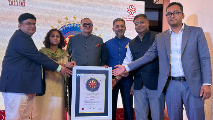 ग्राम्य विकास विभाग को उत्कृष्ट प्रदर्शन के लिये मिले दो प्रतिष्ठित स्कॉच अवार्ड ग्राम्य विकास विभाग को उत्कृष्ट प्रदर्शन के लिये मिले दो प्रतिष्ठित स्कॉच अवार्ड