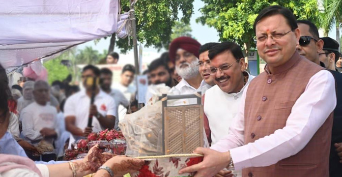 सरकार किसानों के उत्थान और समृद्धि के लिए संकल्पबद्ध : सीएम धामी सरकार किसानों के उत्थान और समृद्धि के लिए संकल्पबद्ध : सीएम धामी