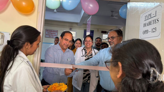 टाईप 1 डायबिटीज से ग्रसित बच्चों को सुलभता से मिलेगा उपचार : डॉ0 मनोज कुमार शर्मा टाईप 1 डायबिटीज से ग्रसित बच्चों को सुलभता से मिलेगा उपचार : डॉ0 मनोज कुमार शर्मा