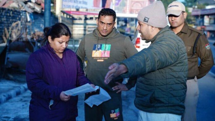 नगर आयुक्त ने किया शहर के विभिन्न क्षेत्रों का औचक निरीक्षण नगर आयुक्त ने किया शहर के विभिन्न क्षेत्रों का औचक निरीक्षण