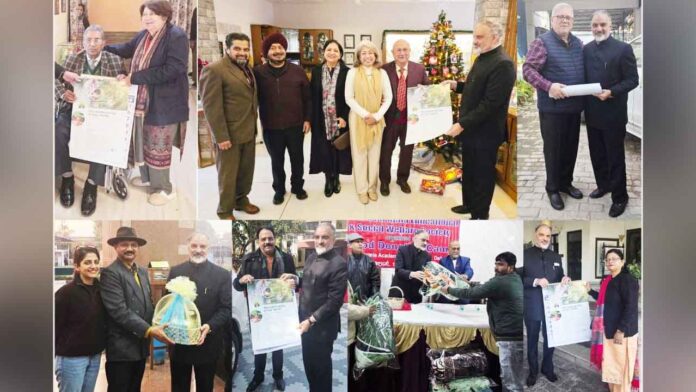 डॉ. एस. फारूक ने क्रिसमस की शुभकामनाएं दीं डॉ. एस. फारूक ने क्रिसमस की शुभकामनाएं दीं