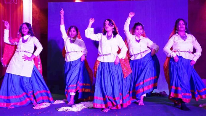 साई ग्रुप ऑफ इंस्टीट्यूशन्स में धूमधाम से आयोजित हुई फेयरवेल पार्टी साई ग्रुप ऑफ इंस्टीट्यूशन्स में धूमधाम से आयोजित हुई फेयरवेल पार्टी
