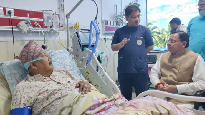 कैबिनेट मंत्री महाराज की तबीयत बिगड़ी, एम्स ऋषिकेश में भर्ती कैबिनेट मंत्री महाराज की तबीयत बिगड़ी, एम्स ऋषिकेश में भर्ती