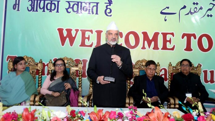 108 भाषाओं में गूंजा शांति और एकता का पैगाम 108 भाषाओं में गूंजा शांति और एकता का पैगाम