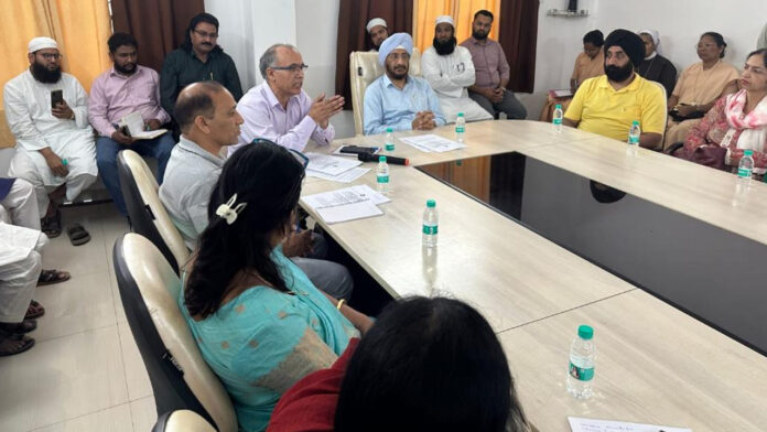 विद्यार्थी को धार्मिक शिक्षा के लिए बाध्य नहीं किया जाएगा : डॉ. गांधी