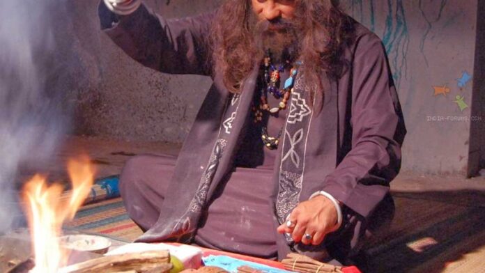 तंत्र-मंत्र और टोना-टोटके का भय दिखाकर 65 तोला सोने की ठगी तंत्र-मंत्र और टोना-टोटके का भय दिखाकर 65 तोला सोने की ठगी