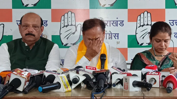 बदरीनाथ धाम चढ़ावा चोरी प्रकरण : लखपत बुटोला हुए भावुक, कहा पूरे देश में सनातन बदनाम हो रहा