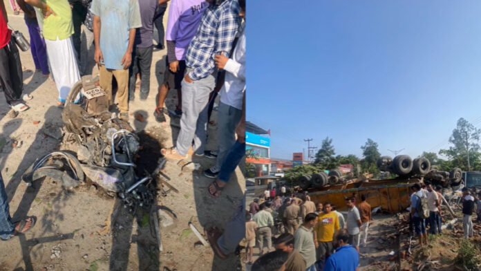 मोहब्बेवाला में सीमेंट से लदा ट्रक पलटा, दो की मौत, दो गंभीर मोहब्बेवाला में सीमेंट से लदा ट्रक पलटा, दो की मौत, दो गंभीर